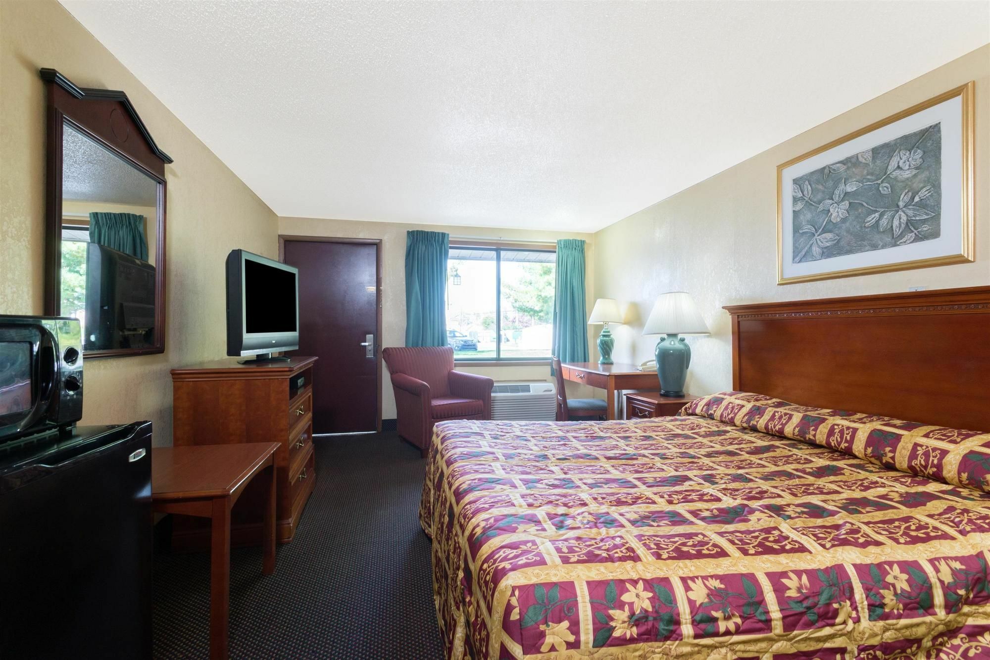Americas Value Hotel 2*